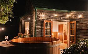 Vineyard Cottages - Kumeu